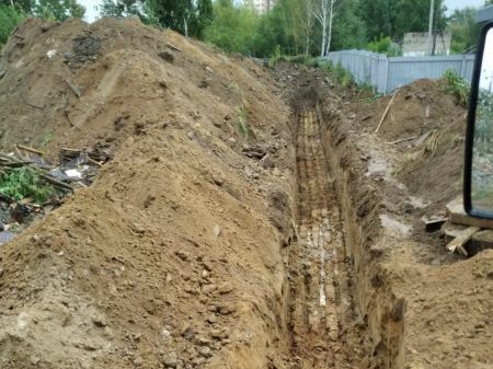 Трактор для траншеи.&nbsp;